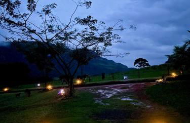 Chale Vale das Cachoeiras - Foto 69