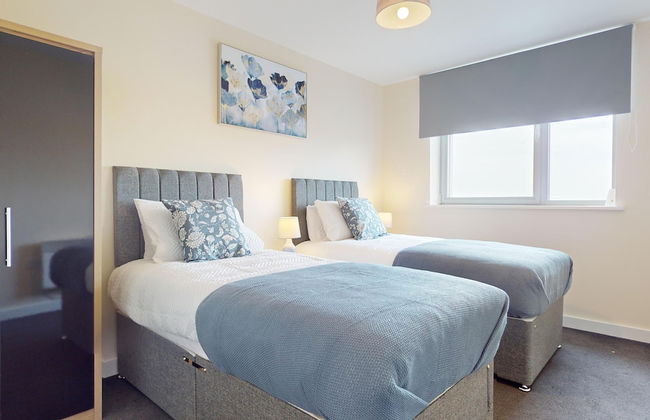 Basildon - 2 Bed Flat - Sleeps 5 - Near Station - Foto 9