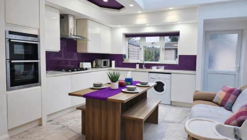 Spacious Modern 5 bedroom home near Heathrow Windsor - Foto 1