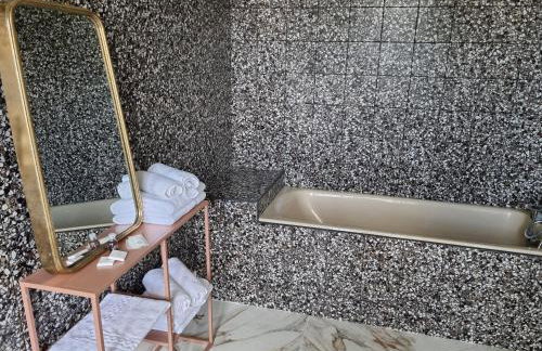 VILLA MURA gite luxe avec piscine et spa campagne et grand air nouvelle Aquitaine Corrèze - Foto 23
