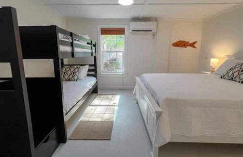 Mayberry on Bayberry Private pool Sleeps 10 - Foto 55