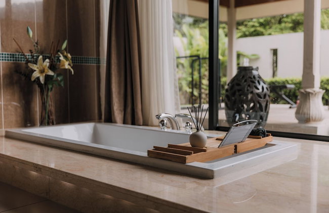 White Monkey Villa - Private Pool & Jacuzzi - Photo 48