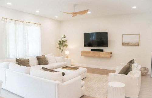 Sleeps 22! Ocean Views, Pool, FREE Golf Cart - Foto 34