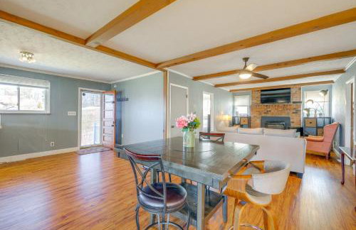 Lake Views and Private Dock Radford Retreat! - Foto 6