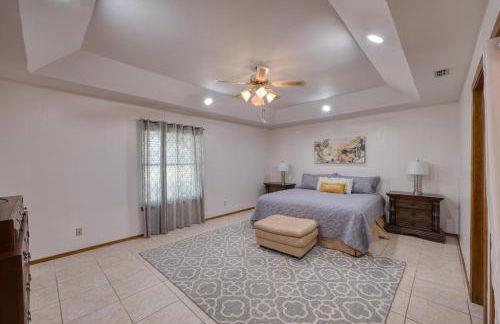 Bright Pharr Getaway Spacious Family Home w Garage and WiFi - Foto 13
