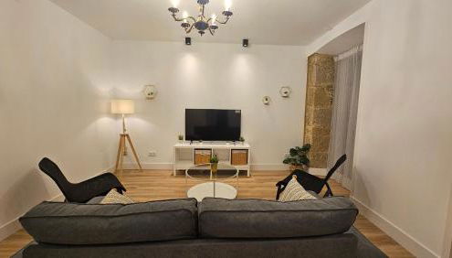 Apartamentos en el centro - Plaza de Amboage - WIFI - Foto 5