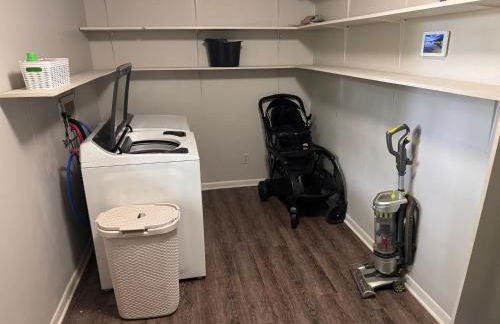 Decatur Chic Family Home with Pool Table - Photo 33