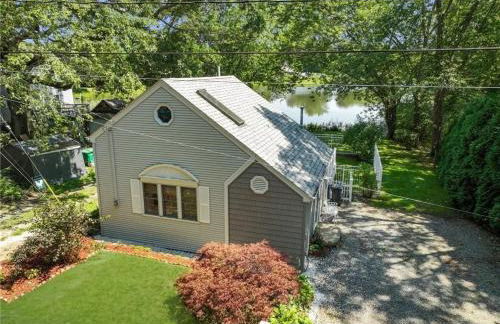 Cozy Waterfront Cottage - Sleeps 4 - Foto 2