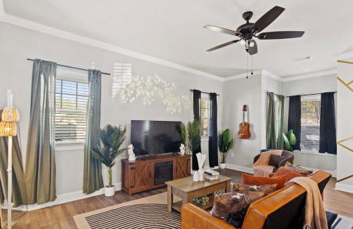 13 mins to Downtown & Stadium - Game Room - Game Day - Foto 17