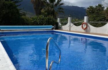 Spacious characterful villa with spectacular views in quiet rural setting. - Foto 37