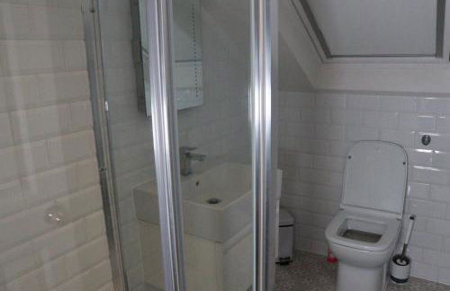 Huge 6-Bedroom House in Greenwich, Sleeps 12 - Foto 36