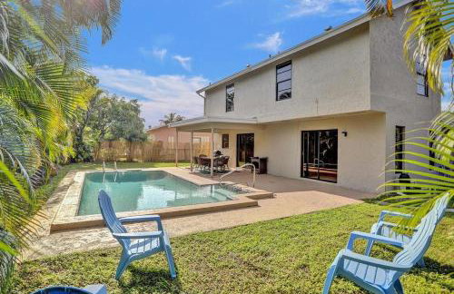 3BR Delray Beach Retreat | Pool + Game Room - Foto 8