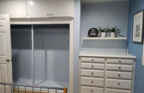 Westside Retreat w Yard, Grill, Hot Tub, Near Sofi Stadium, LAX, and the Beach - Foto 24
