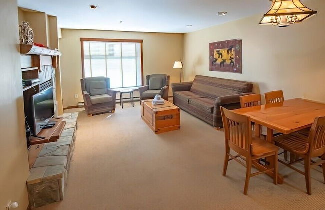 Snow Creek Lodge by Fernie Lodging Co - Photo 60