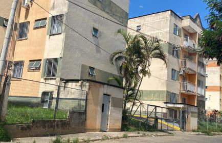 Apartamento de 2 quartos, com ar-condicionado em um deles, e no outro ventilador de teto, cama pras cinco ocupantes e garagem, a 2 km do centro - Photo 7
