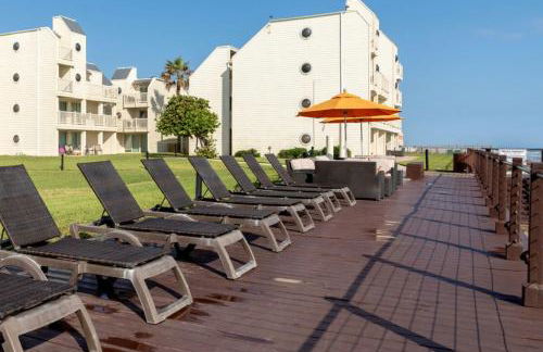 New Stunning Ocean-View Beachfront Resort, Heated Pool! - Foto 11