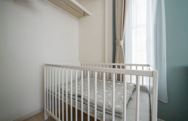 THE LUNA LOUNGE - Photo 25