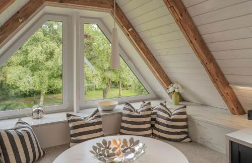 Traumhafte Ferienwohnung am Park, großer Balkon, voll ausgestattete Küche, Schreibtisch, WiFi, Smart TV, Carport, Wallbox, Fahrräder - Foto 33