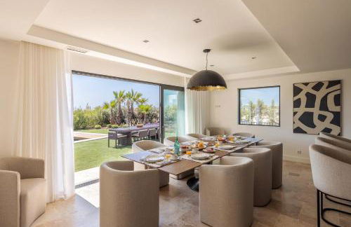 Faro Luxury Home with Heated Pool and Garden - Foto 11