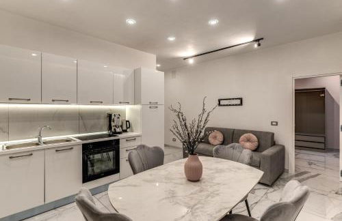 Sanità Naples Central Grand Apartment for 10 Guest - Foto 24