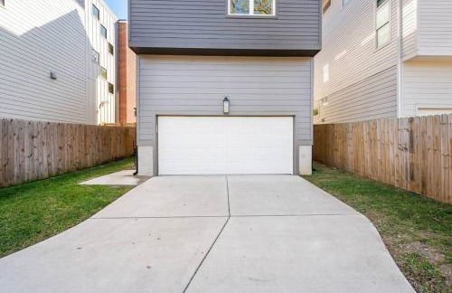 Ultimate Bach 10min to DT IG Walls Every Room - Foto 33