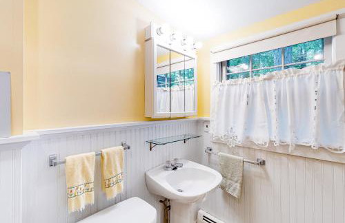 Lakefront Retreat - Foto 18