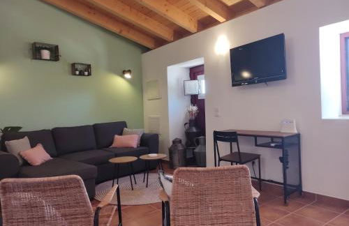 Casa do Bairro - A Gema escondida da Santa Catarina da Fonte do Bispo - Foto 8