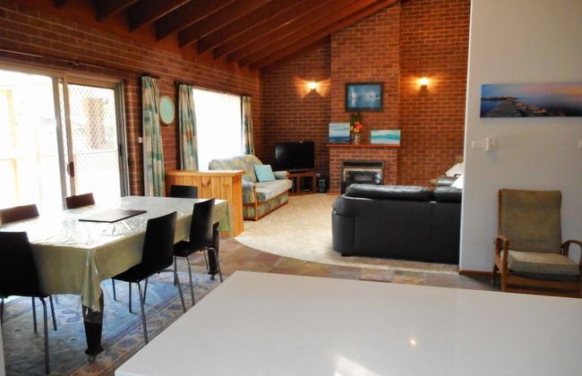 Norfolk at Hat Head - Photo 1