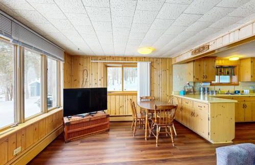 Timberlane Lodge- The Musky, Bluegill & Walleye - Foto 17