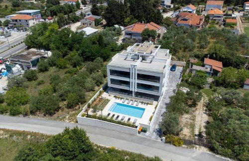 Panoramica apartment w balcony and swimming pool - Foto 31