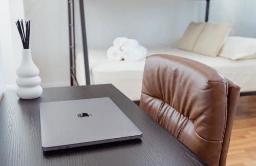 Miami Getaway Heated Pool Villa with Mini Golf & BBQ - Foto 34