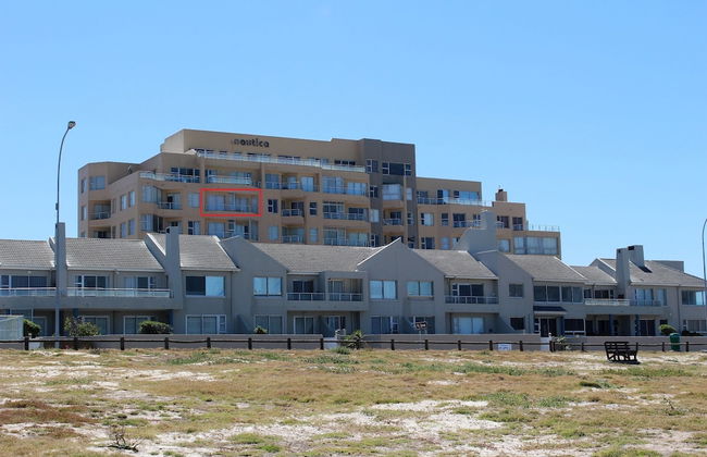 Stay Spectacular - Photo 41