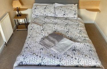 Two Bedroom Willerby Caravan Located in Uddingston, Glasgow at Maryville Caravan Site - Photo 12