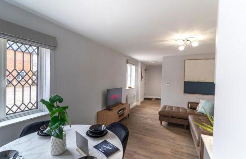 Redwood Escape Stylish New Forest Stay Sleeps 4 Near Paultons Park - Foto 7