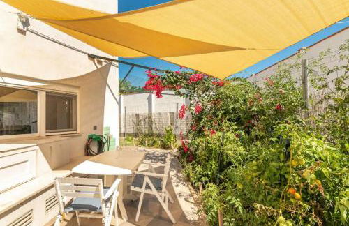 Can Juancho: casita de playa en la Costa dorada - Foto 1