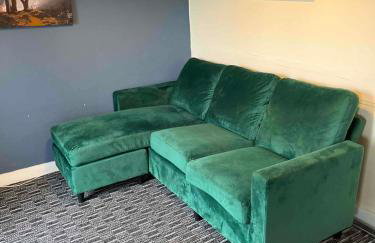 Peaceful 3 BR Flat with A View Near Hospitals-Free Parking - Foto 10