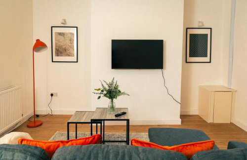 Ashton 2BR Escape near Historical Town Market - Foto 3