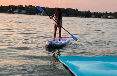 Eagle Lake Paradise! Close to ND! Sunset! Hot Tub! - Foto 44