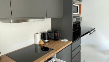 Tiny house avec terrasse privée - Parking - Fibre TV - Foto 4, stove