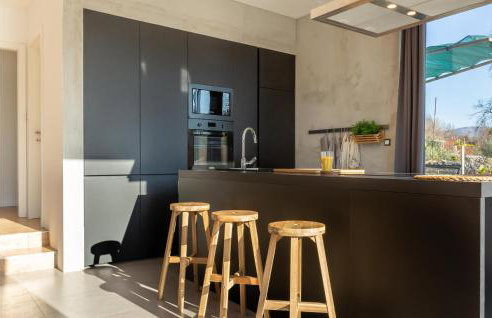 Gorgeous Home In Katuni With Wifi - Foto 24