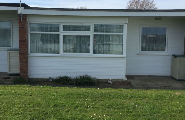 2 bed dog Friendly Chalet on Sunbeach Scratby - Foto 12