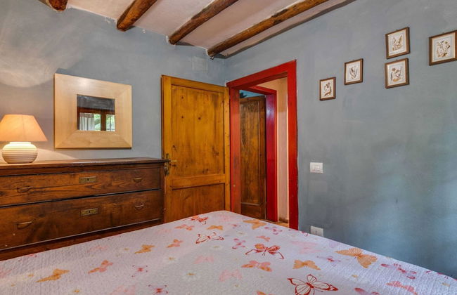 Vintage Vacation Home - Photo 11