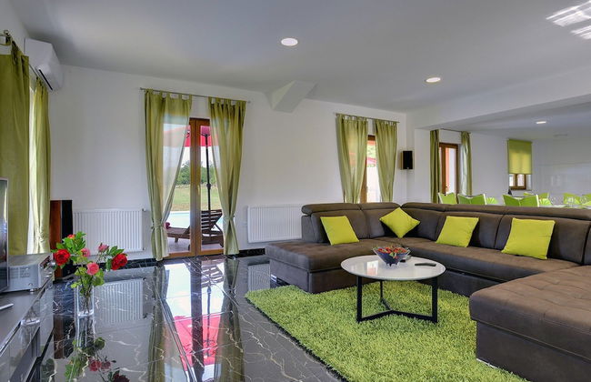 Villa in Pazin With Private Pool - Foto 11