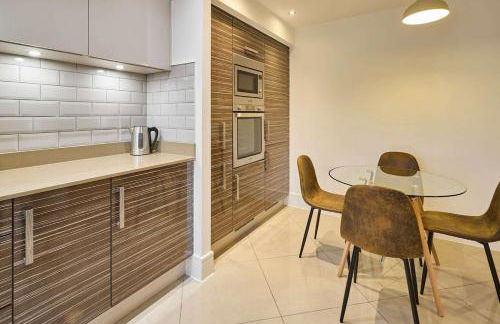 Modern Home with Garden, Corby - Foto 10