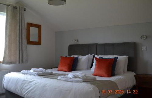 Fields End Lodges - Photo 18