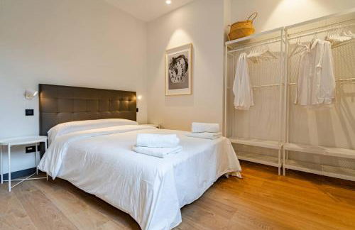 Edificio Fénix by Plaza Mayor Apartamentos - Photo 24