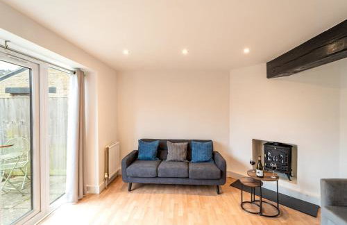 Cosy 2 Bed Terrace Peaceful Village location - Pass the Keys - Foto 14