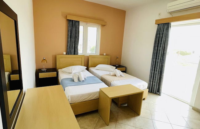 Stomio Villague - Foto 10