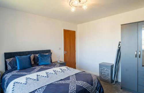 Family-Friendly Detached House Near Leeds and Bradford with Garden - Foto 3