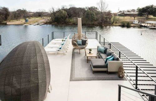 Luxury Lake LBJ Waterfront Home with Hot Tub and Boat Slip - Foto 55